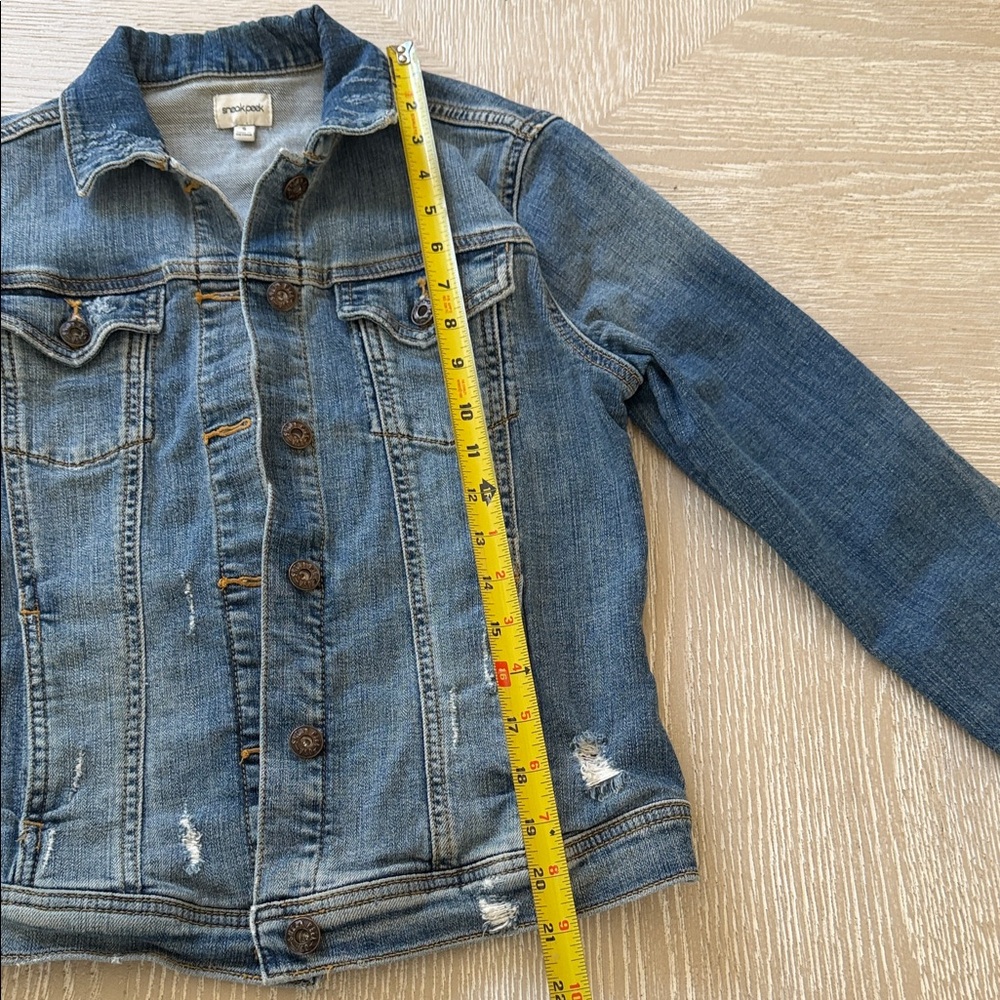Women’s Small Distressed Blue Denim Jean Jacket Classic Trucker Style - Picture 3 of 16